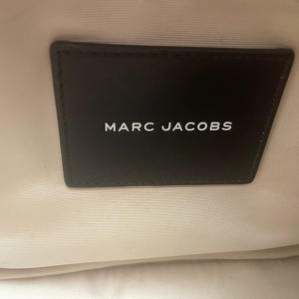 Marc Jacobs Tan Tote Bag - Picture 6 of 8